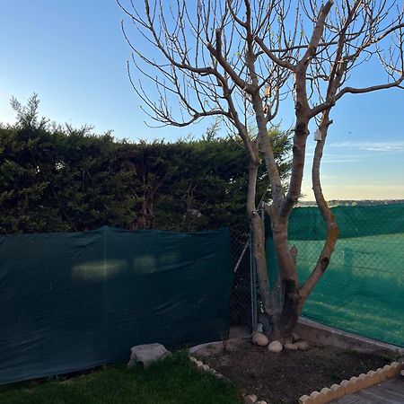 הוילה Aldeamayor de San Martin La Casa Del Cipres מראה חיצוני תמונה
