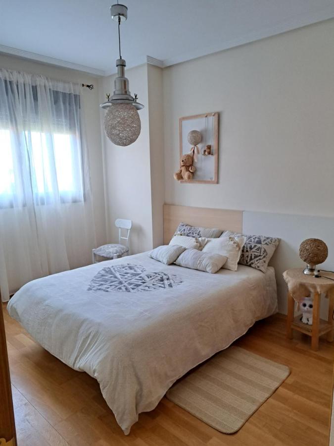 הוילה Aldeamayor de San Martin La Casa Del Cipres מראה חיצוני תמונה